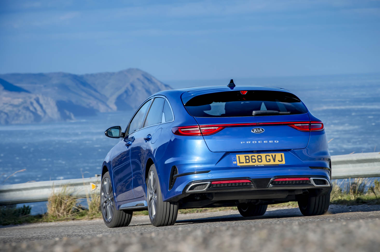 Proceed To A Good Looking Kia Eurekar