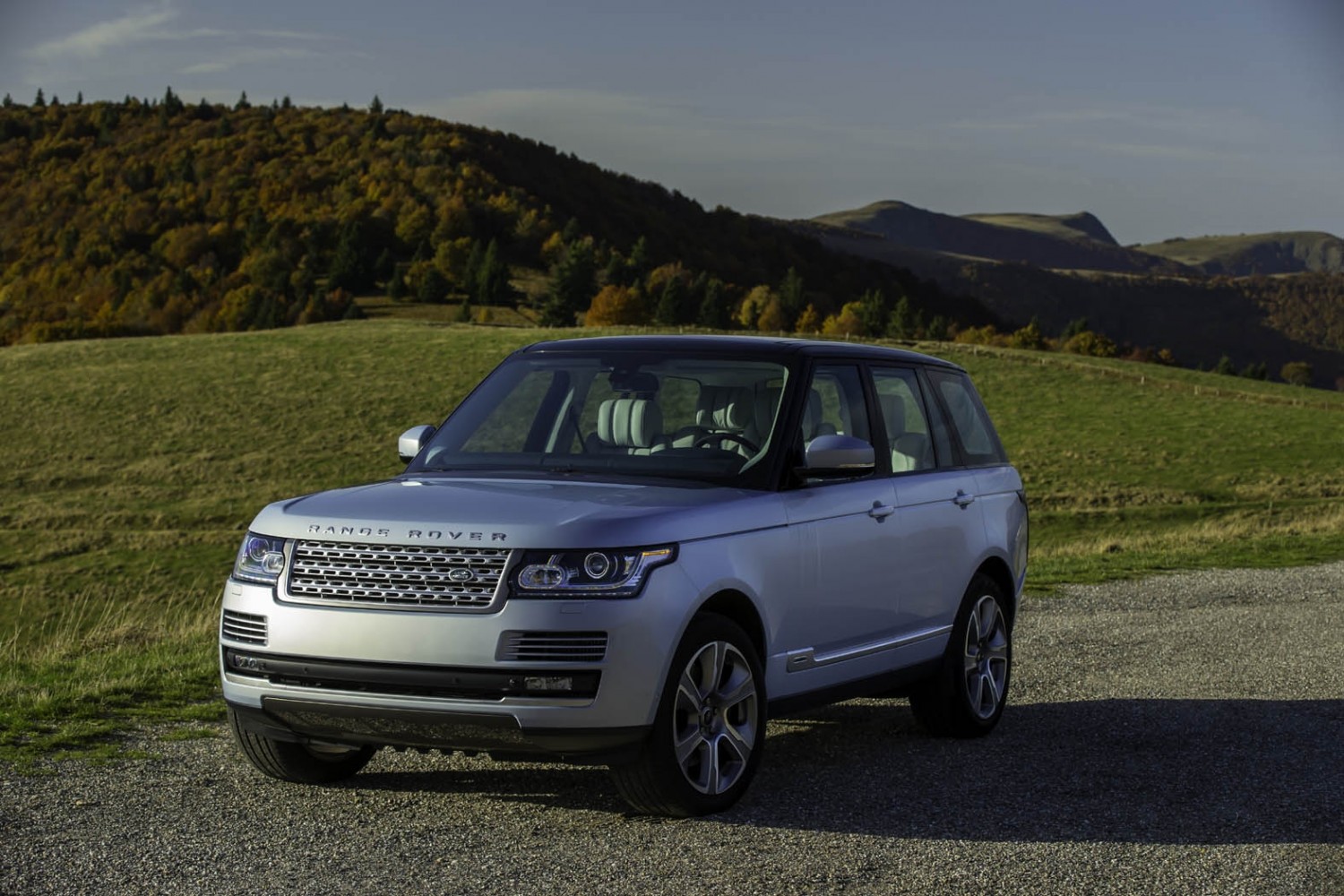 Hybrid takes Range Rover into new era Eurekar