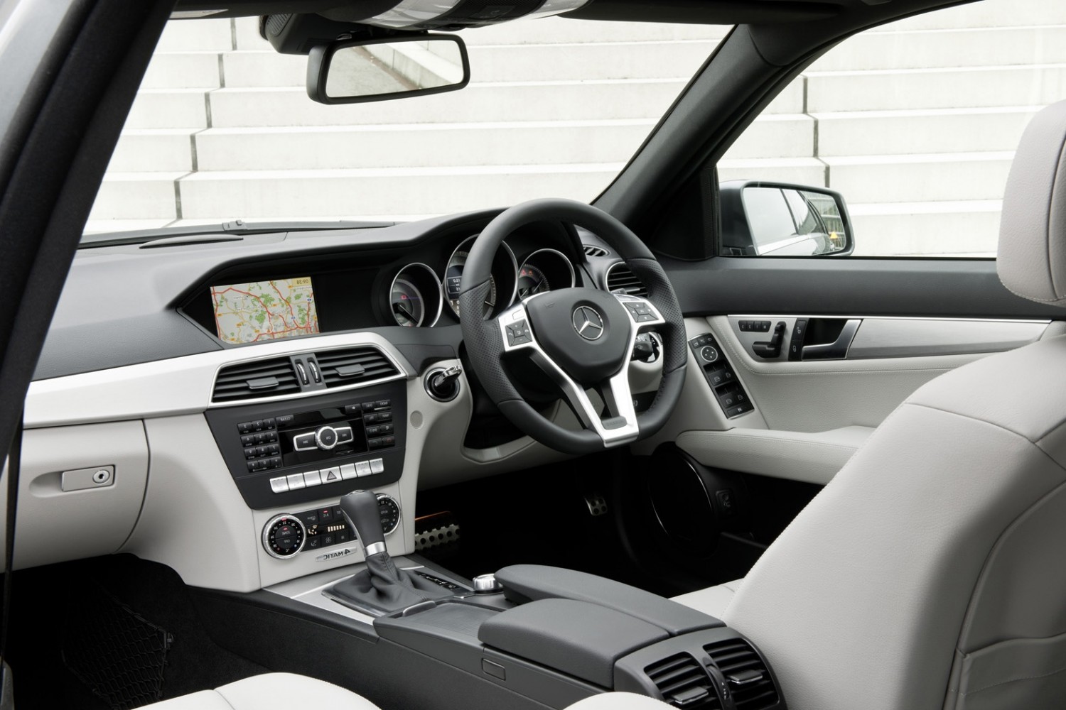 Mercedes C180 CGI BlueEFFICIENCY Saloon SE Eurekar