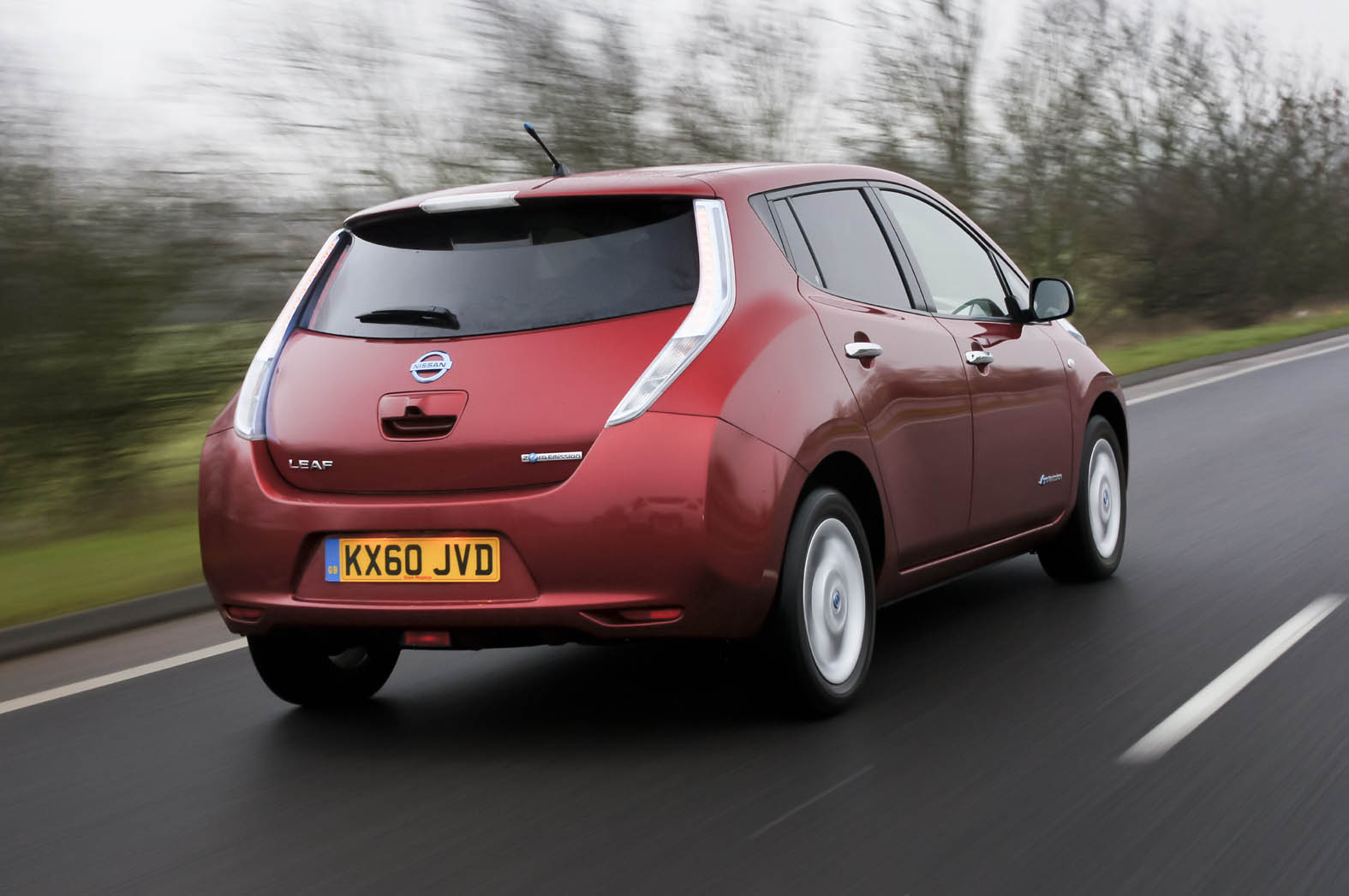 Nissan Leaf Used Car Review Eurekar