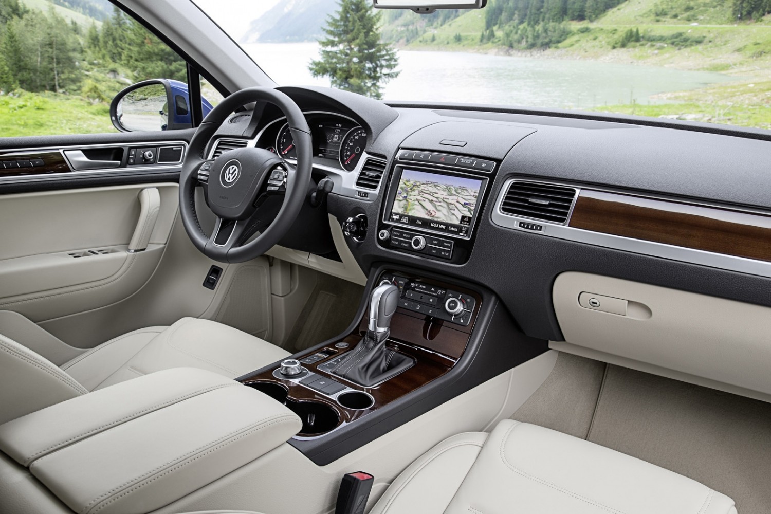 Vw touareg салон