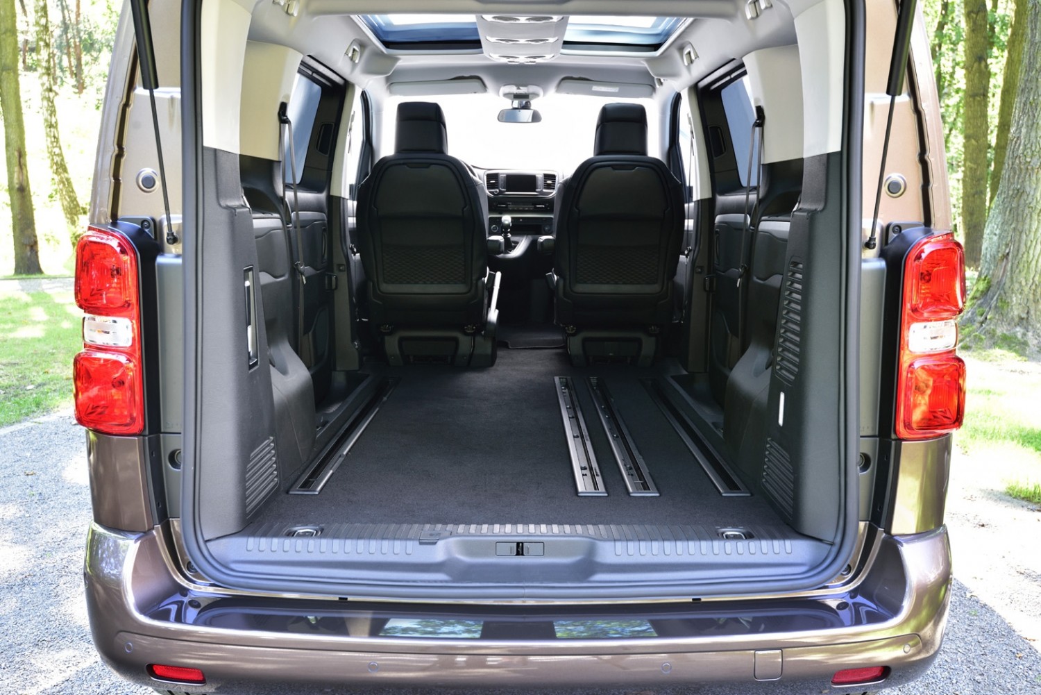 Toyota Proace Verso Overview The Versatile People Carrier