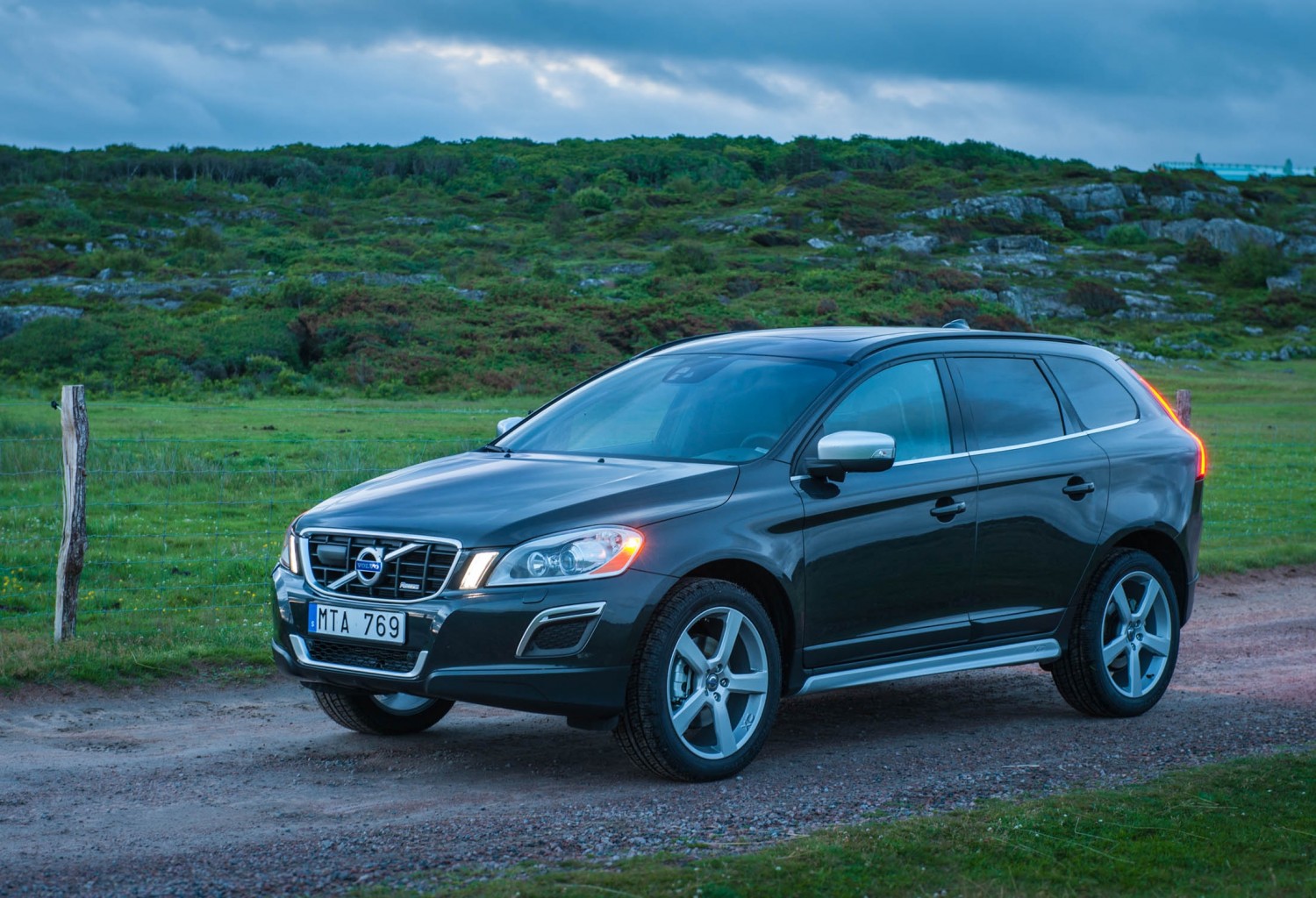 Volvo XC60 D5 AWD R-Design | Eurekar