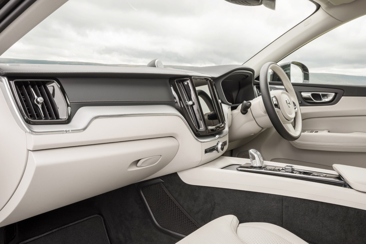 Volvo XC60 T8 Twin Engine AWD RDesign Pro Eurekar