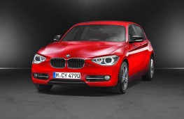 BMW 1-Series, front