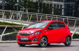 Peugeot 108, front