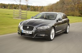 Jaguar XF Sportbrake, front