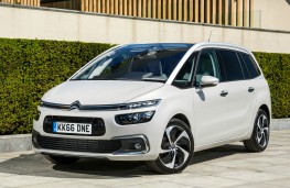Citroen Grand C4 Picasso, front quarter