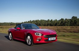 Fiat 124 Spider, front, hood up