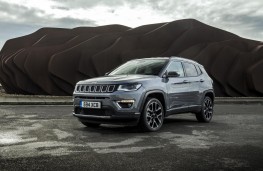 Jeep Compass, front