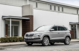 Skoda Karoq, front quarter