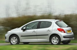 Peugeot 207, side
