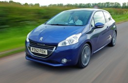 Peugeot 208, side, 62 plate