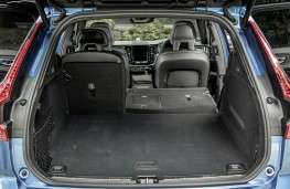 Volvo XC60 R-Design, boot