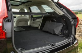 Volvo XC60, boot