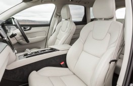 Volvo XC60, interior