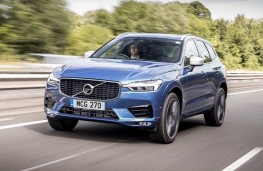 Volvo XC60 R-Design, front