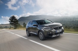 Peugeot 3008 GT, 2017, front