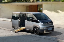 Kia PV5 WAV Side Entry, 2026, side