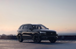 Volvo XC90 Black Edition, 2025, front