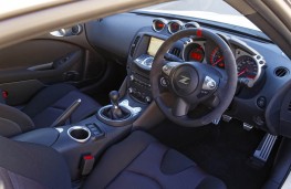 Nissan 370Z Nismo, interior