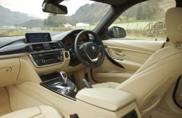 BMW 3 Series xDrive, interior