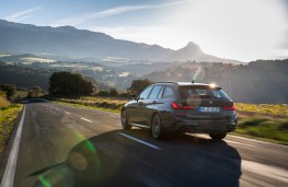 BMW 3 Series Touring, 2019, rear
