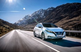 Nissan Leaf, front