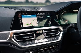 BMW 420i M Sport Coupe, 2026, display screen