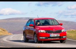 Skoda Rapid, action