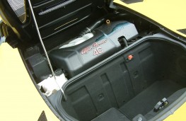 Alfa Romeo 4C Spider, boot