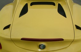 Alfa Romeo 4C Spider, engine cover