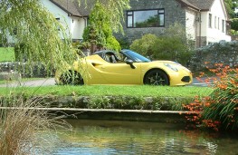 Alfa Romeo 4C Spider, side, static