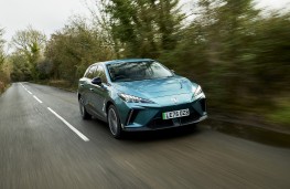 MG4 EV, 2026, front, action