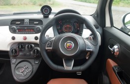 Abarth 500C, cabin