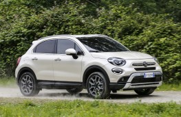 Fiat 500X Cross, 2018, side