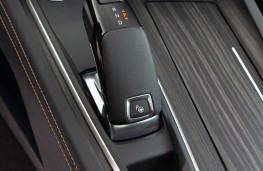 Peugeot 508, 2018, gear lever