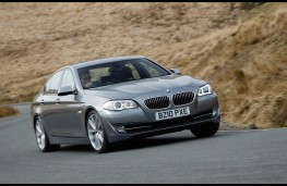 BMW 520d EfficientDynamics, front