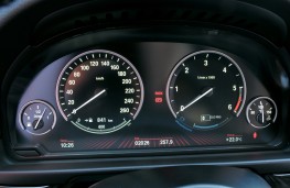 BMW 520d EfficientDynamics, instrument panel