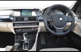 BMW 520d EfficientDynamics, interior