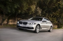 BMW 530e, 2017, front, action