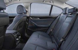 BMW 530e, 2017, rear seats