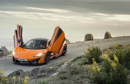 McLaren 570S Coupe, front