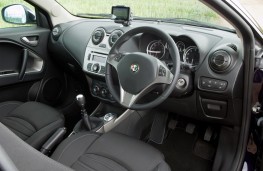 Alfa Romeo Mito, interior