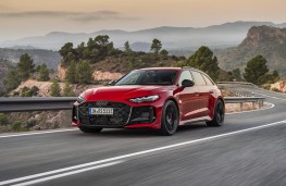 Audi RS 5 Avant, 2026, front, action