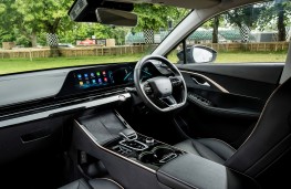 Omoda 5, 2024, interior