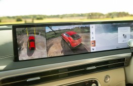 Genesis GV60, 2026, display screen, parking camera