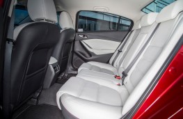 Mazda6 saloon, rear seats
