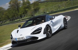 McLaren 720S, 2017, side
