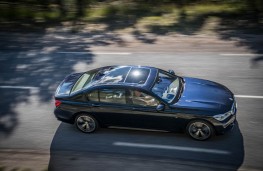 BMW 7 Series, 2016, overhead